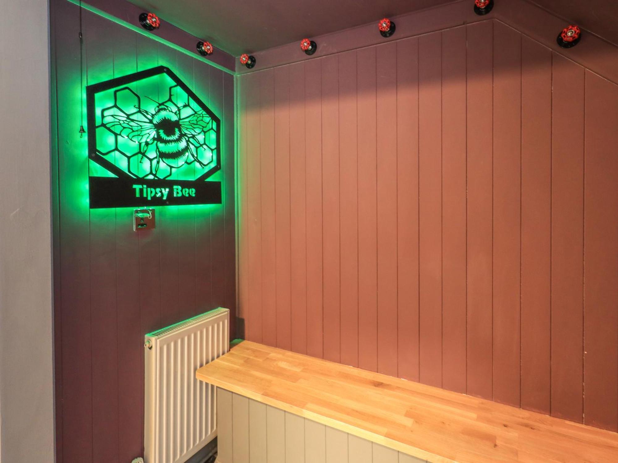 Tipsy Bee Villa Windermere Ngoại thất bức ảnh